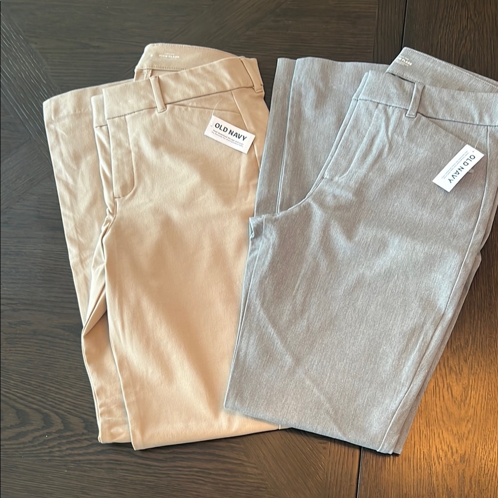 Old Navy Tan and Gray High Rise Pixie Flare size 8